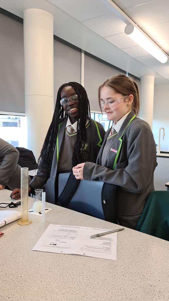 mshughes5's tweet photo. Year 11 exploring the effects of concentration of sodium thiosulphate on rate of reaction. Disappearing cross practical #yearbook2022

@MrTrendellTweet  @ArkPutney https://t.co/SFjM7NlmxA
