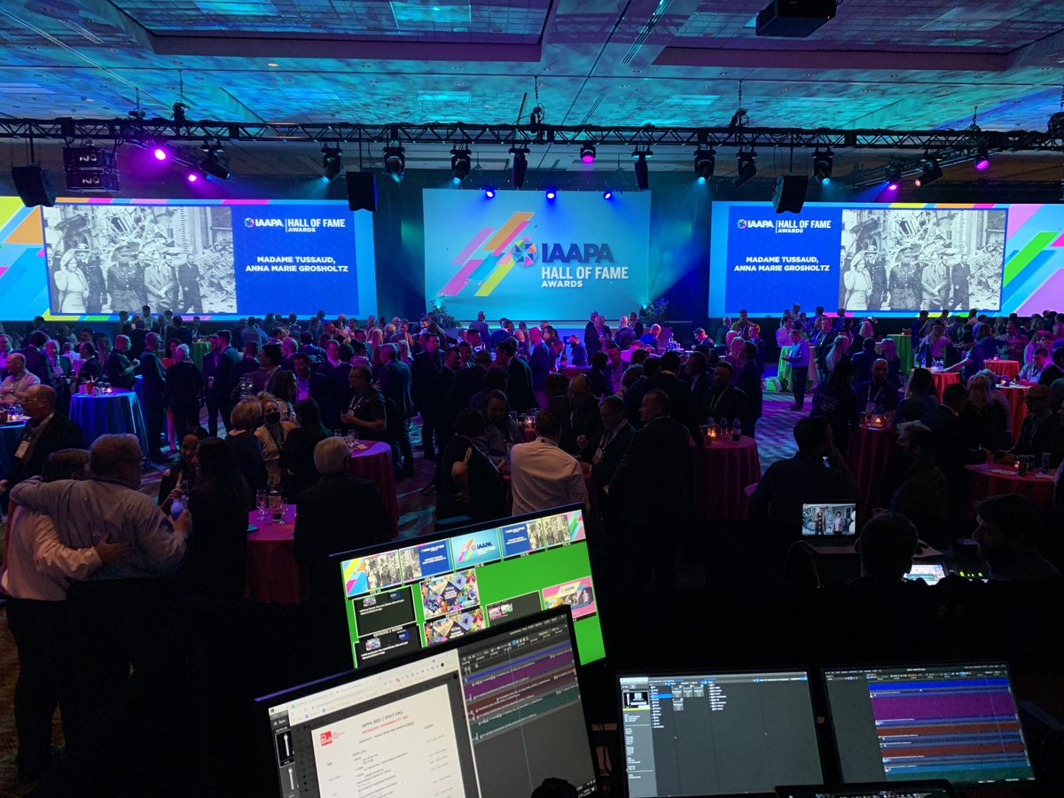 ioversal tweet media