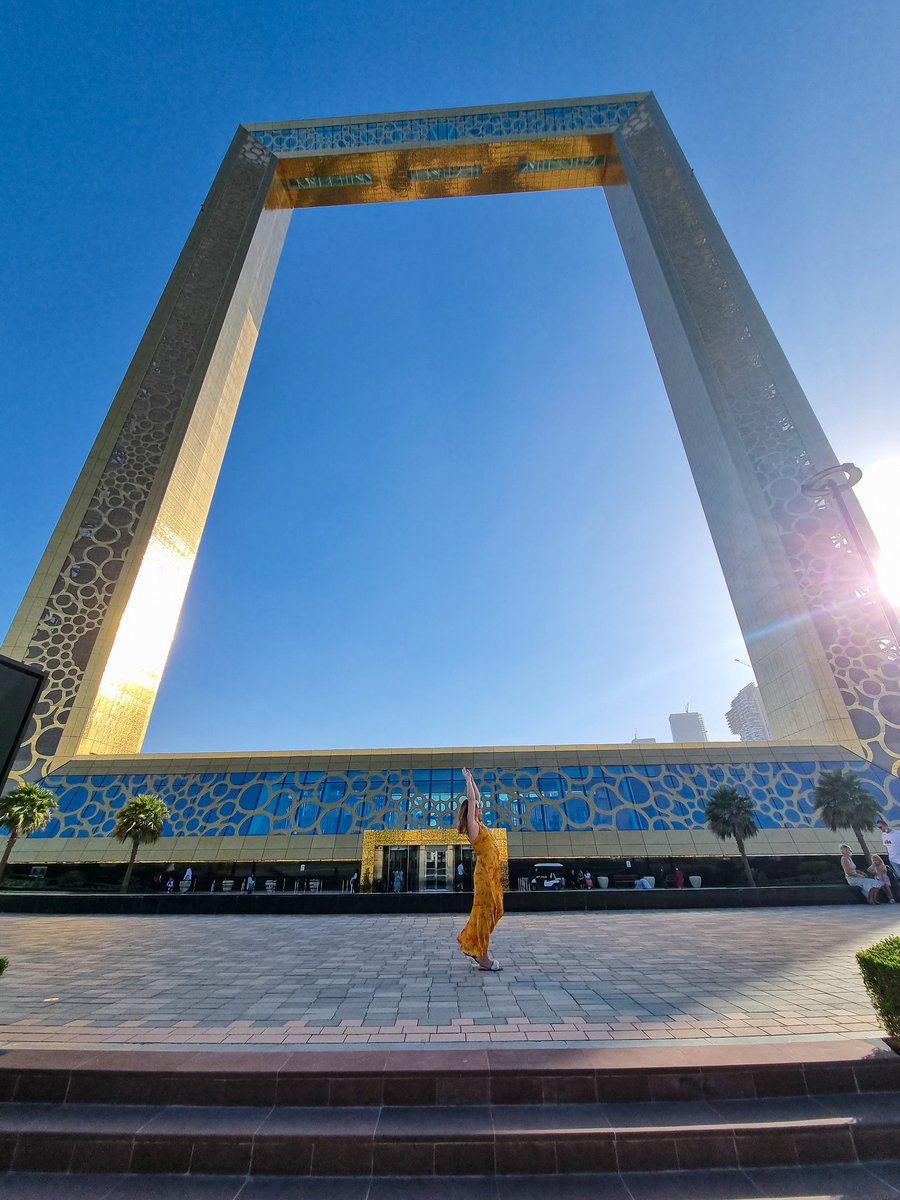 frames_of_life's tweet photo. Picture perfect at the Dubai Frame! 🖼

This golden shiny building is not only gorgeous but it's also the largest picture frame in the world! 😲

Its 150 m towers are connected by a 95 m bridge with an impressive Sky Deck 🤩

#travel #traveler #travelphotography #travelblogger https://t.co/rAUnbC2tYC