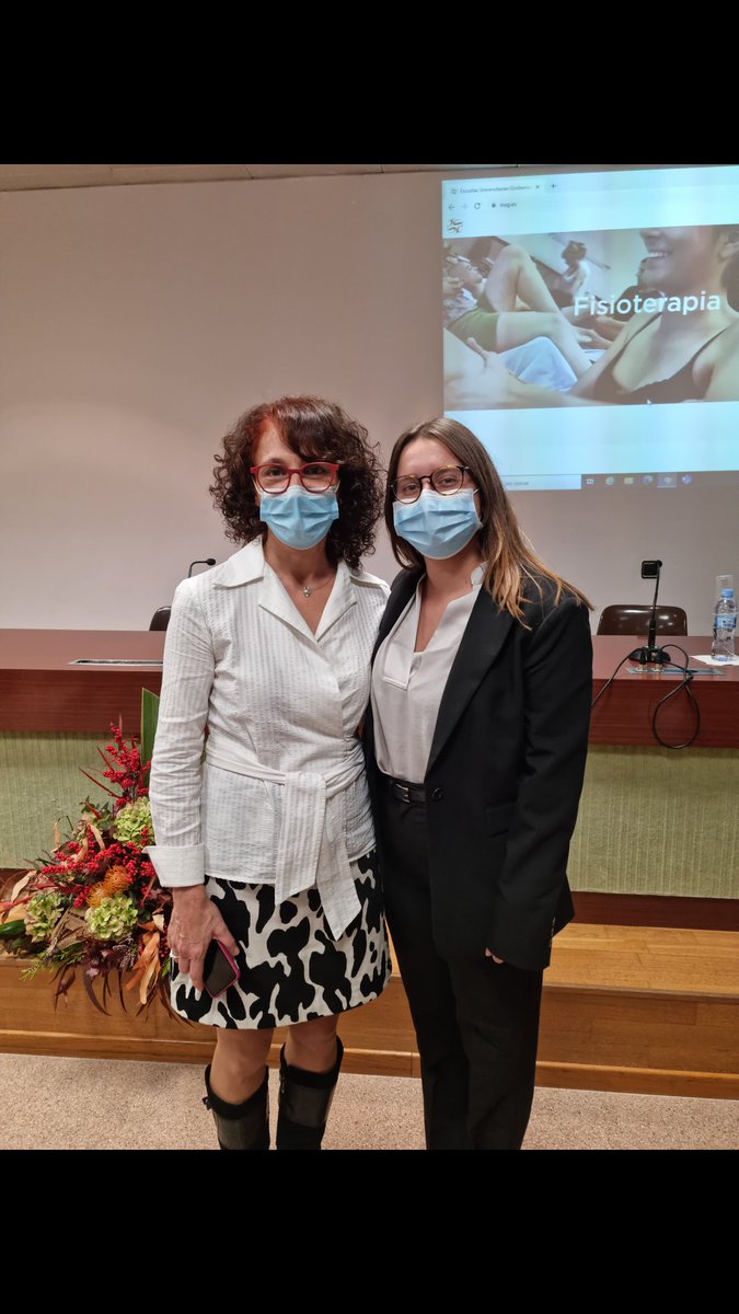 MontseAntonin's tweet photo. @EUGenfermeria Enhorabona #LauraSanchez,  guanyadora de la I Edició del Premi Dr. Sala al millor TFG de les Escoles Universitaries Gimbernat. Menció especial a @pilfernar, tutora del seu #TFG.
Felicitats a les dues i a tota la comunitat #Gimbernat!! 
@EUGenfermeria https://t.co/4MJKUQW4Uq