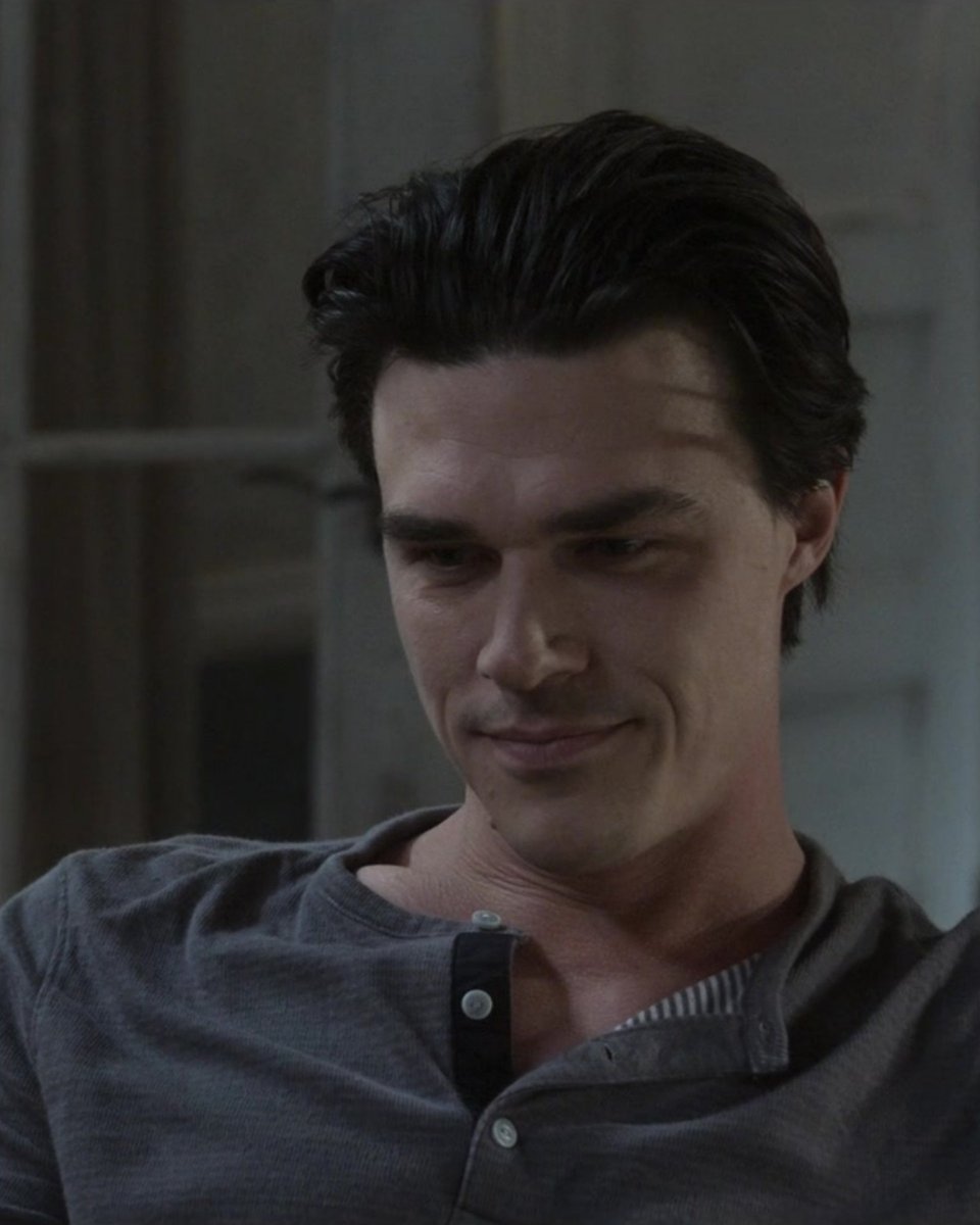 cody_fern_ahs10's tweet photo. @_
⠀
finn wittrock as harry gardner in american horror story double feature
#ahsdoublefeature
#harrygardner
#finnwittrock https://t.co/3sWa2Uo2jj