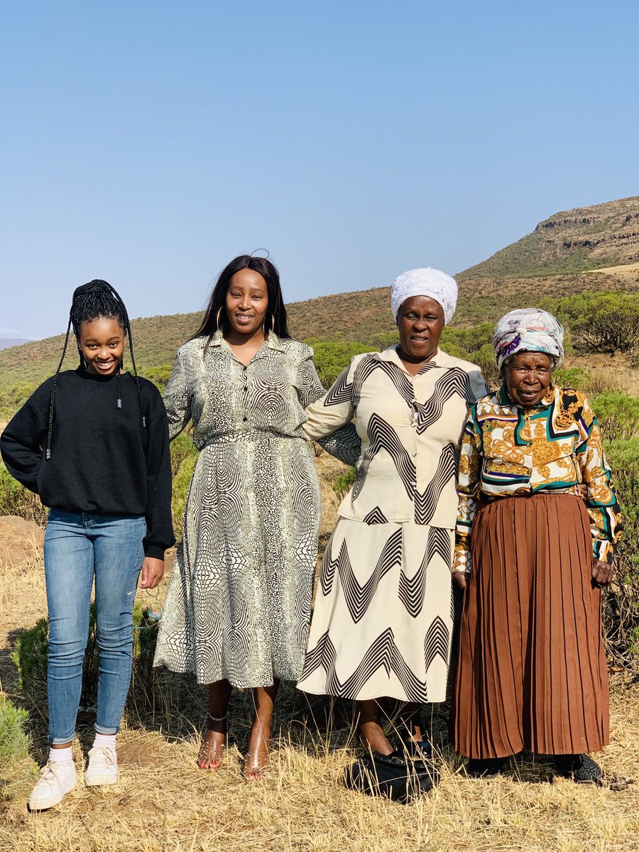 ThandiswaMlisa's tweet image. Four generations…..