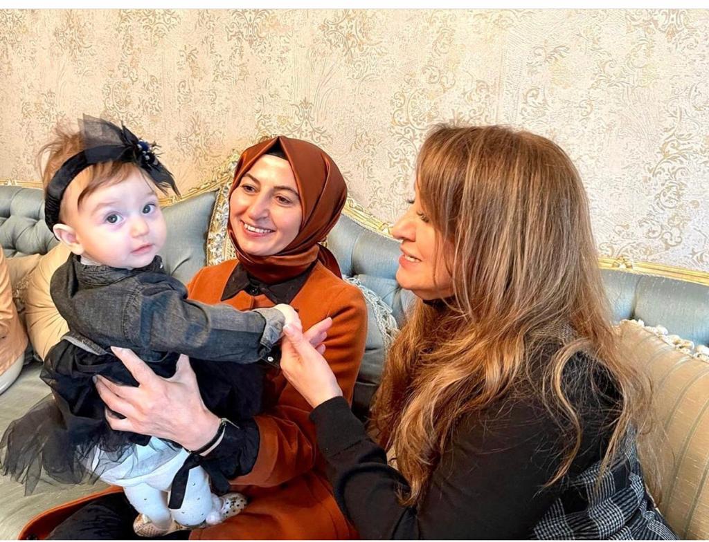 Küçükcekmece Ak parti ilçe Başkanmz Sn <a href="/avrecepsencan/">Av. Recep Şencan</a> beyefendinin evladı  Cemile Sare yi ziyaret ettik 
<a href="/RTErdogan/">Recep Tayyip Erdoğan</a> 
<a href="/ackilic76/">Akif Çağatay Kılıç</a> 
<a href="/SayimMadak/">Dr. Sevim Sayım Madak 🇹🇷</a> 
<a href="/osmannnurika/">Osman Nuri Kabaktepe</a> 
<a href="/AKIstanbulSPB/">AK Parti İstanbul Sosyal Politikalar 🇹🇷</a> 
<a href="/avrecepsencan/">Av. Recep Şencan</a> 
<a href="/AkKcekmece/">AK Parti Küçükçekmece</a> 
<a href="/Leyla80023525/">Leyla</a> 
@karadayisaliha 
@basaksehirozlem