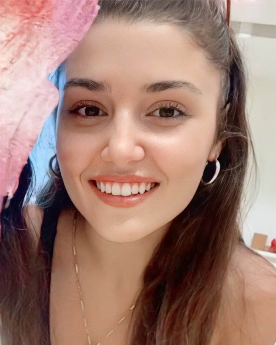 Ханде без макияжа. Ханде без макияжа. Hande ercel без макияжа. Макияж ханде. Ханде эрчел.