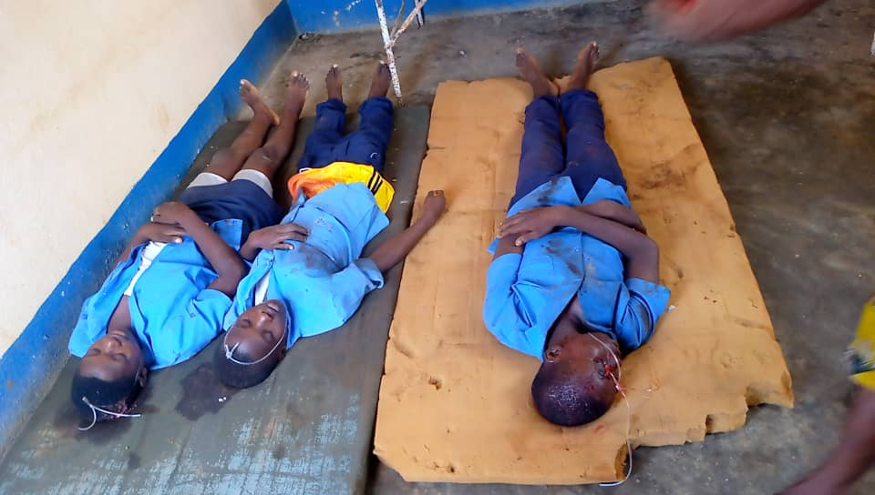 SenatorPenn's tweet photo. The attack of students and teachers in GBHS Ekondo Titi is barbaric and unacceptable. It should be condemned with the last energy. Schools,hospitals and churches are no go areas in times of war. It goes against the Geneva Convention. The actors of such heinous acts are devilish https://t.co/vMwZs9vhjd