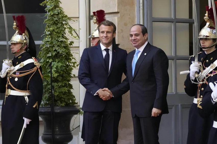BenJeannerod's tweet photo. A damning media investigation by @Disclose_ngo reveals France may have supported extrajudicial executions against civilians by Egypt’s armed forces: France should immediately investigate into these serious allegations and stop all arms sales to Egypt https://t.co/xL2mt0MJza https://t.co/E6fXfFm5ul