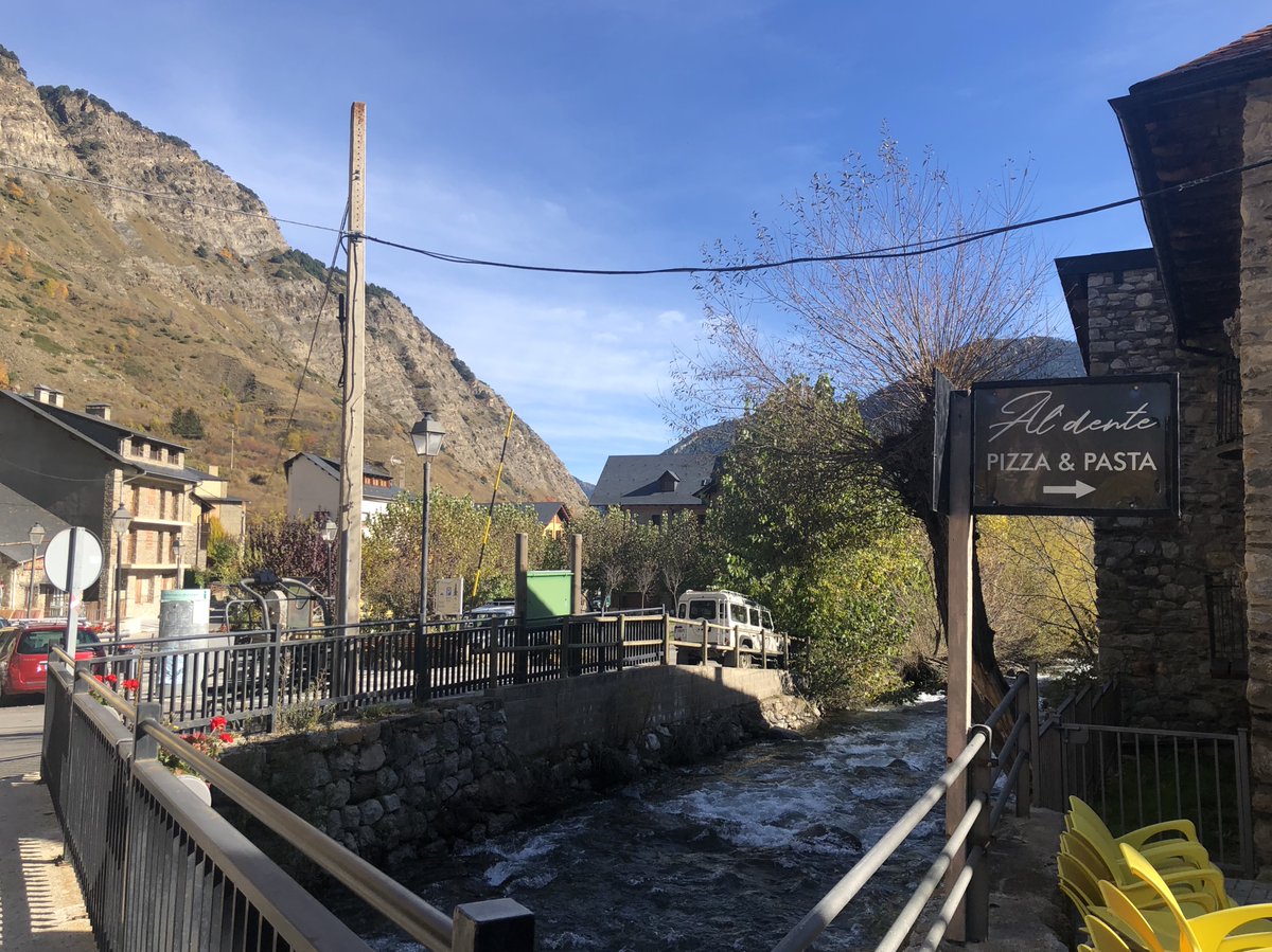 RicardMoren's tweet photo. @visitpallars @espot_esqui @Vallsdaneu @NewsTavascan #hamlets research @UABBarcelona:
ESPOT municipality #PallarsSobirà #Lleida:
361 inhabitants (INE2016) including 34 born abroad:
20 in #Romania
7 in #Morocco…
#RuralLIFE #RURALimmigration #RuralEUROPE
#micropobles #Espot #Catalonia #ruralSpain
INFO: https://t.co/s4NkP90WvX
📷2020 https://t.co/WsHXApYoou