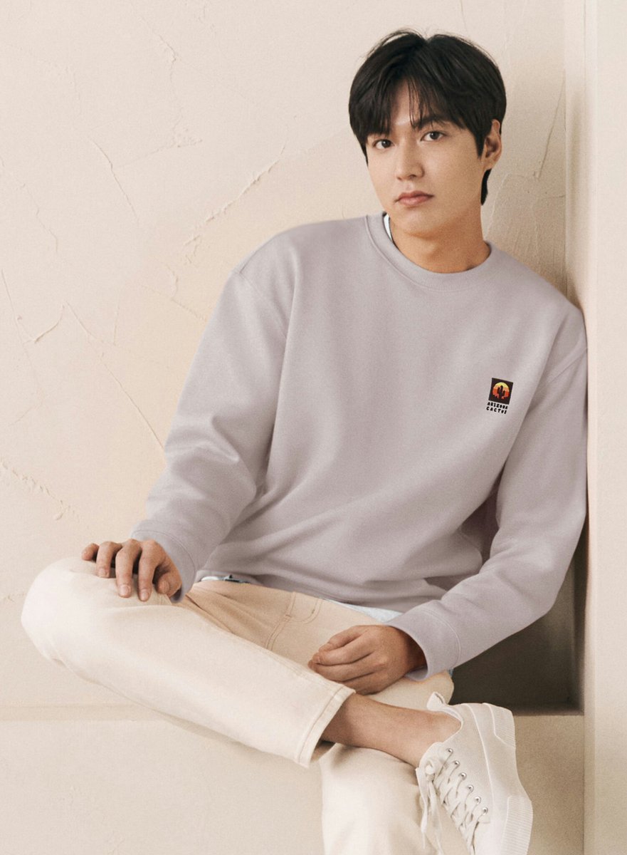 VotingLee's tweet photo. #이민호 #李敏镐
美好的午间时光，想念美好的你！
https://t.co/hv7K3RxuLq
One vote a day. Vote for #LeeMinHo !! https://t.co/ECVWoNIN39