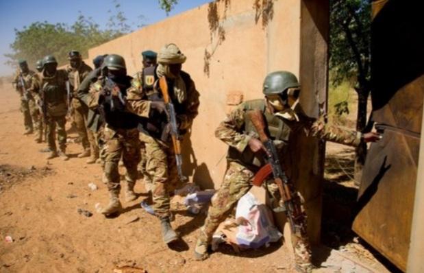 TAF_Analysis's tweet photo. Mali otherwise  known as the 'Afghanistan of Africa' is the hornet's nest.Together with other countries in the Sahel,Mali just like Somalia has been unstable for decades.With parts of her under the control of  #IslamicState &amp; #AlQaeda. /1 https://t.co/bKAatLSWgX