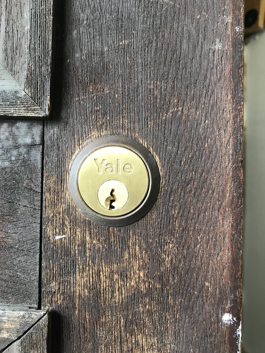 Countylocksmit1's tweet photo. New cylinder replaced in #billericay  lock out in #pitsea # Basildon 07899984204 https://t.co/eSasXGuQXm