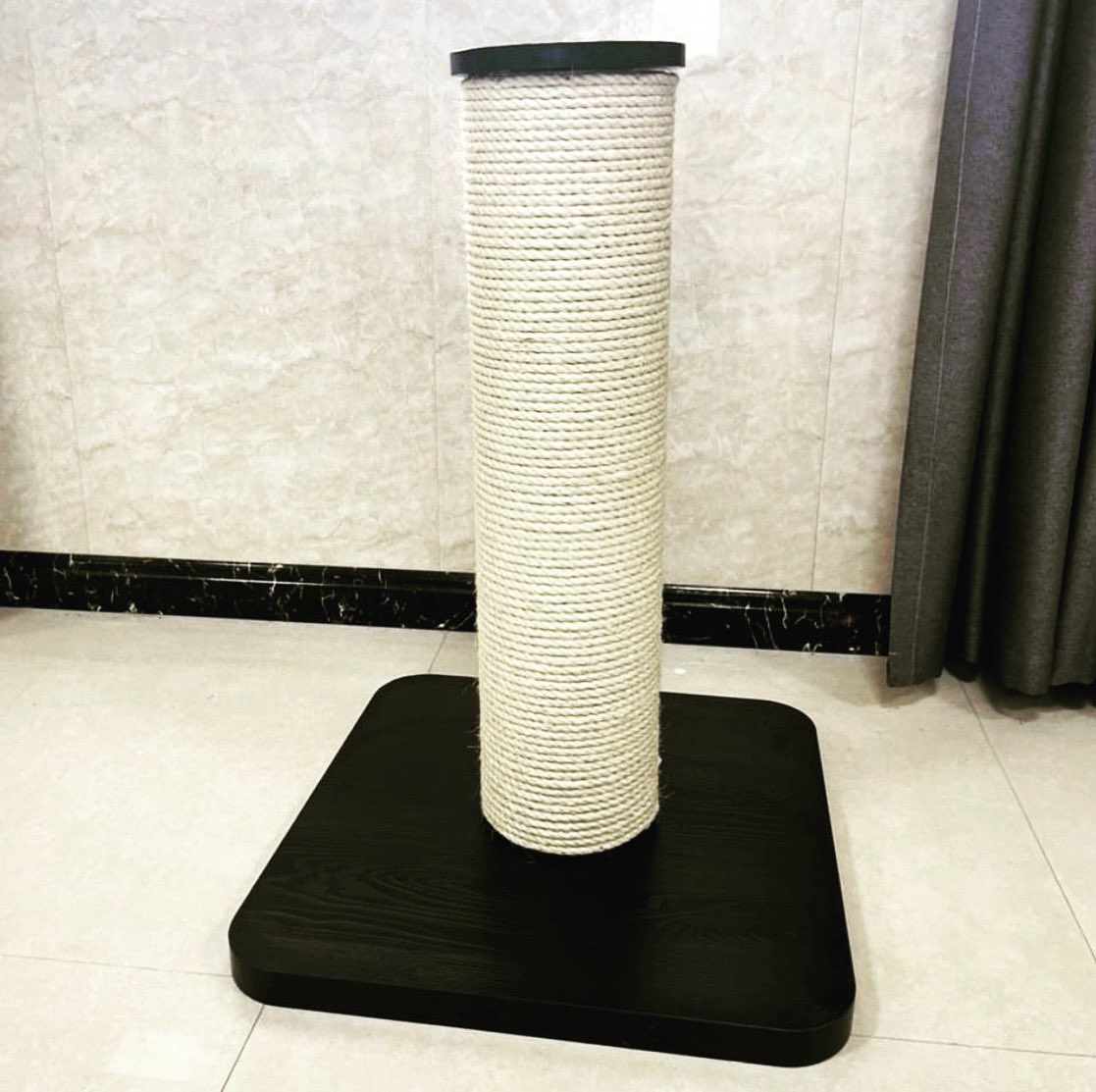 fat boy scratch post