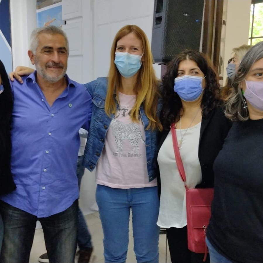 MarceLopez65's tweet photo. Participamos invitados por el @cecimlaplata del lanzamiento de la campaña "Por una Pesca Soberana con un profundo sentido social" realizada en el @puertolaplata . Saludamos y apoyamos la iniciativa que surgió del trabajo que viene realizando la entidad en la concientización https://t.co/SNNRRNYBNB
