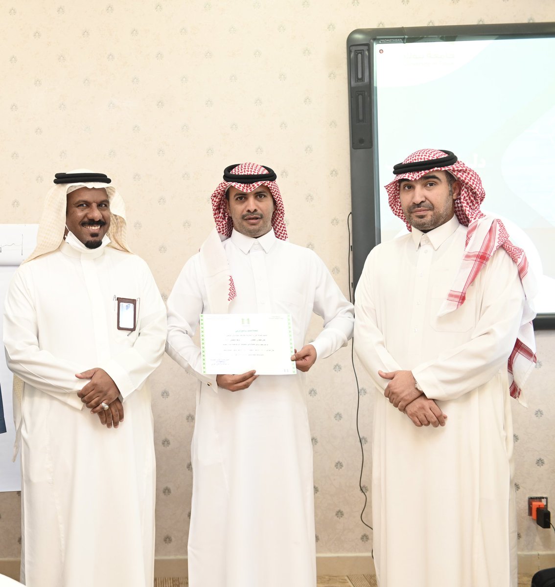 event_ut's tweet photo. بحضور وكيل العمادة د.أحمد بن عطالله الجهني أختتمت عمادة الموارد البشرية البرنامج التطويري السابع عشر بعنوان : حماية وأمن المعلومات قدمها د.عادل الحربي وذلك بالمسار العام وذلك ضمن سلسلة #برامج_التنمية_المهنية وأستهدفت موظفي وموظفات الجامعة.
@event_ut https://t.co/PdCmgtAxGg