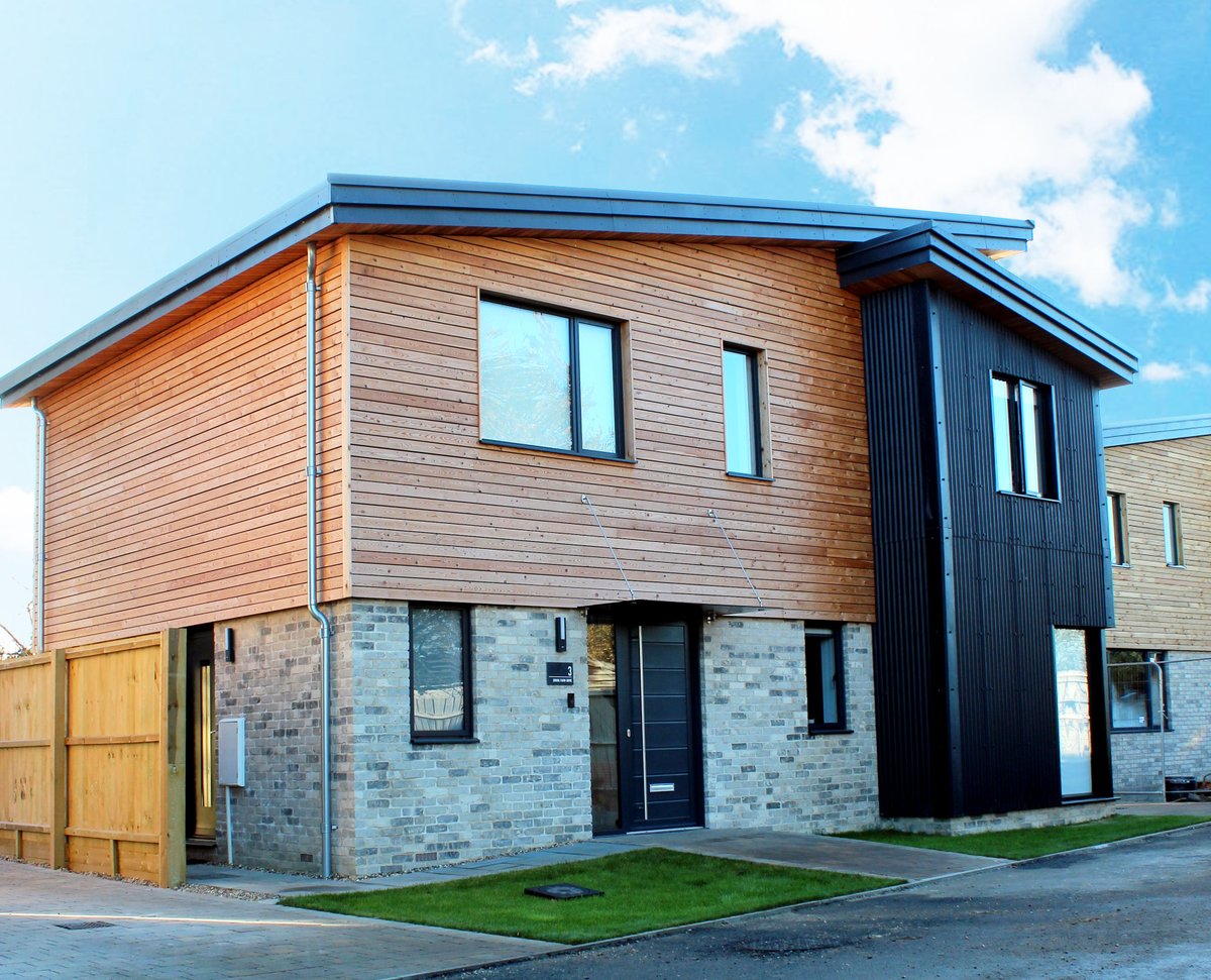 SiscoArch's tweet photo. Great to revisit this site in Colne yesterday, a scheme of 7 contemporary rural houses. 3 down, 4 to go! https://t.co/gWoyM1M3Ee