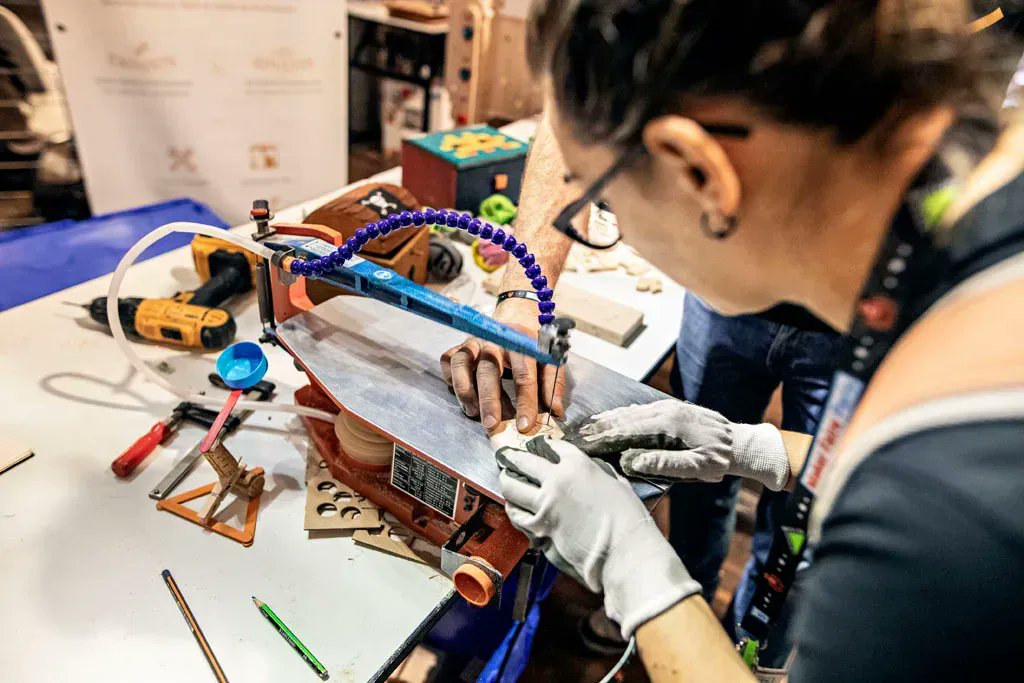 citedessciences's tweet photo. De beaux événements vous attendent prochainement à la @citedessciences !

✨ 27 et 28 nov : @MakerFaireParis #MFP21 sur https://t.co/rNCnycMKKu
✨ 4 et 5 déc : #OrchestreCulinaire une #FoodMob avec des #chefs
✨ Du 7 au 10 déc : #NoëlDeLaTech
✨ 17 déc : soirée #LesÉclatantes https://t.co/iXsQn9ek84