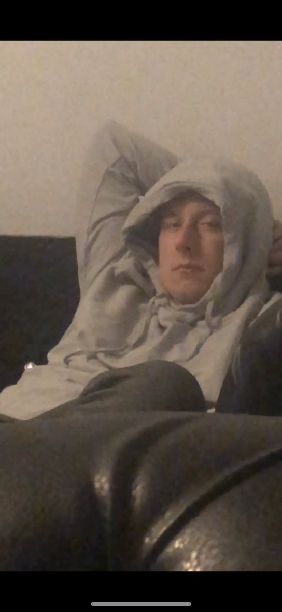 JoelDurham1's tweet photo. @LukeNS97 Happy birthday Berny, hope you have a great day filled with feeds and fun #FPLgenius https://t.co/YKiVK3sVQj