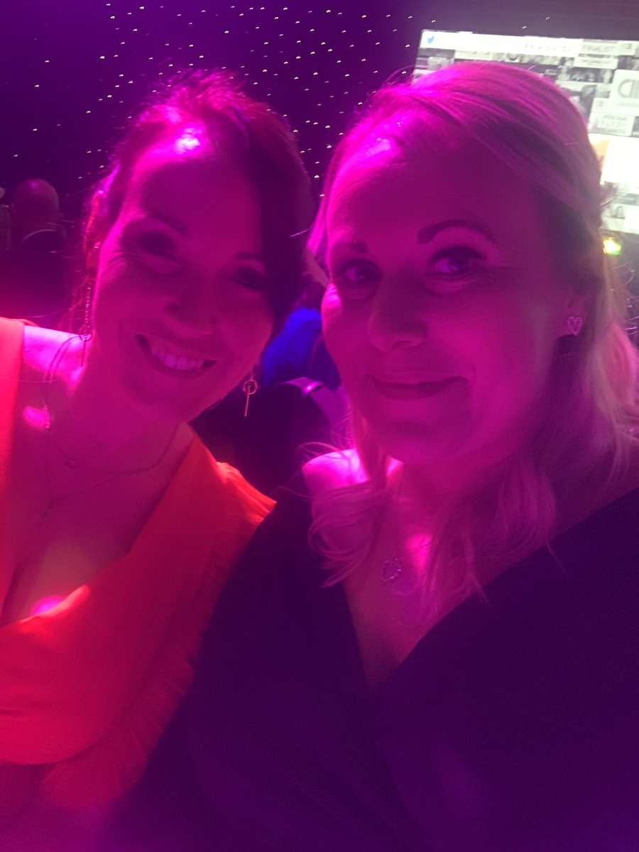 Laura Mercer tweet media