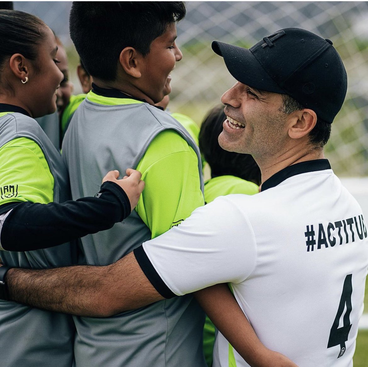 rmacademia04's tweet photo. El Equipo es la Familia, unidos por el mismo amor al fútbol y 4ctitud.  

#AcademiaRafaMarquez #4ctitud #RM4 ⚽️ https://t.co/aM0oeOReqJ
