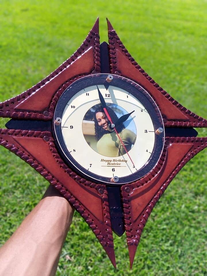 audadious's tweet image. ☎️ 0501424248 and place your order 👌🏽⏰⏱🕰   Tick Tock 
#customizedleatherwallclock #customizedwallclock #customizedleatherclock #CustomizedClock #leather #giftideas #packaging #customer #promo #promotion #discount #slash #audacious #audadious #bensol #bensolinnovations