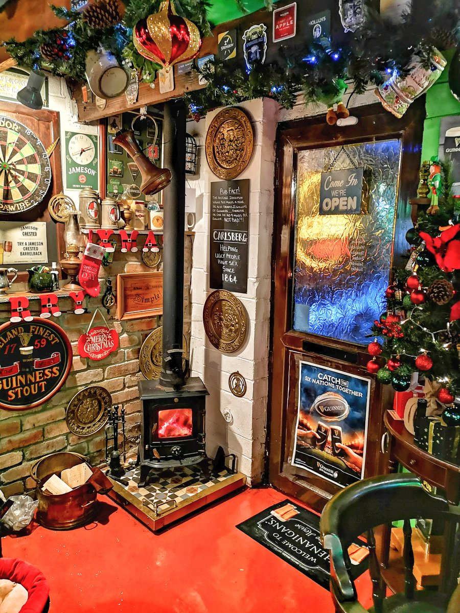 ShenanigansB's tweet photo. Christmas Ready 🍻☘️🎄🎅 https://t.co/khLRDo9dw2