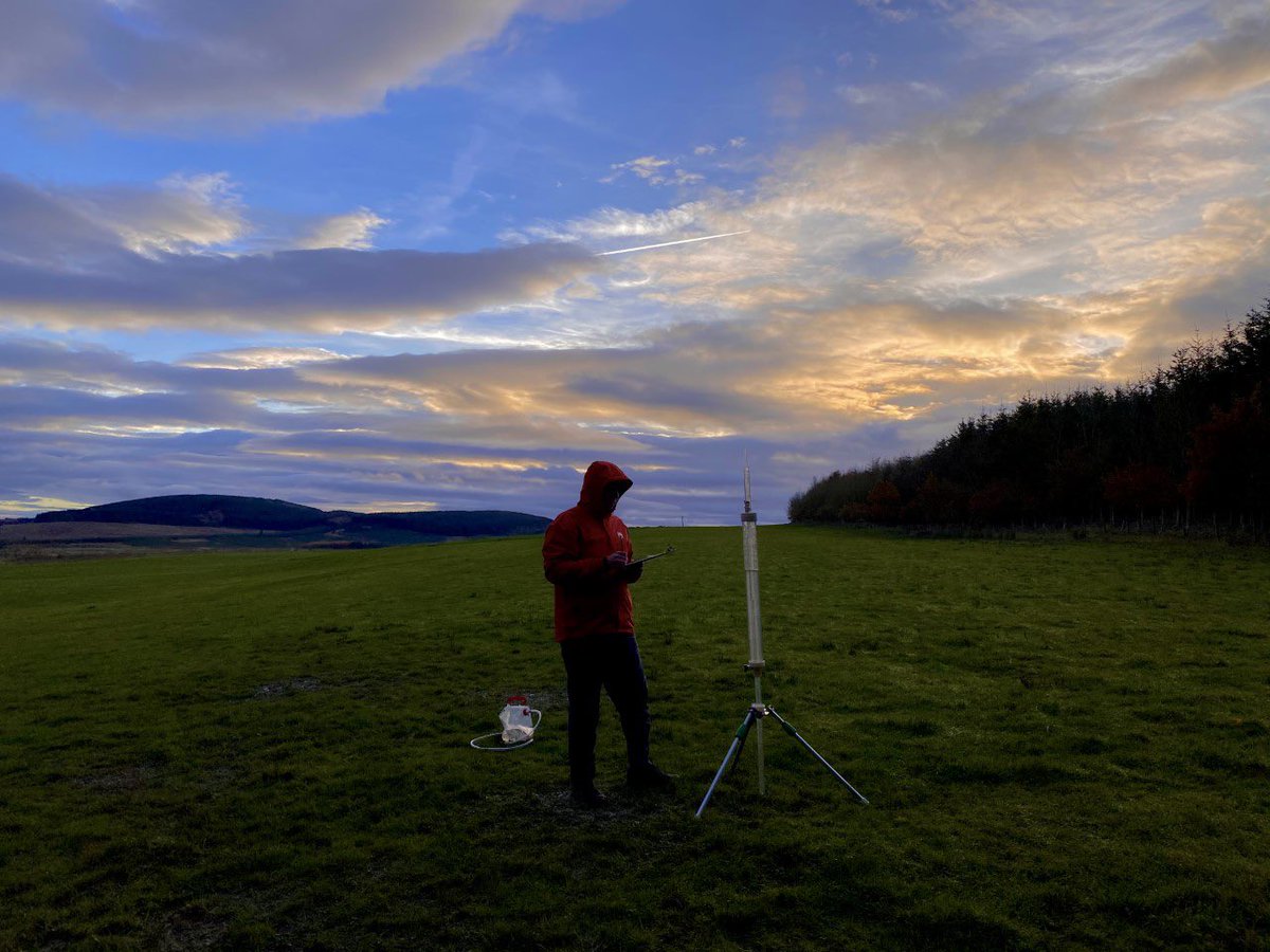 Geog_UoD's tweet photo. Dissertation student @AnnaOMcCleave is studying water infiltration over different landuse types in the Eddleston catchment using Guelph permeameters from @BritGeoSurvey &amp; @JamesHuttonInst

Study has important implications for flood risk in nearby Peebles

@dundeeuni @tweed_forum https://t.co/LhBC5QnYRC