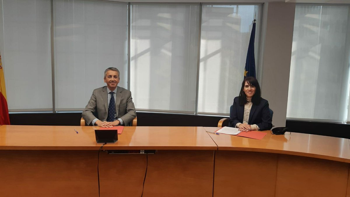 JudithGiner's tweet photo. Día historico el de ayer! 🎊
Madrid nos esperaba para ser testigo de este gran paso que damos para la #innovación en el sector asegurador.
He firmado el inicio de las pruebas #Sandbox con el Dir. General de la DGSP, Sergio Álvarez Camiña
#insurtech #SmartInsurances @SomosTuilli https://t.co/E3zvbrkZ7w