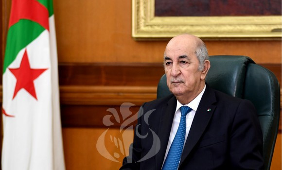 APS_Algerie's tweet photo. Le #Président #Tebboune #fait_bouger les #lignes et #instaure de #nouvelles #traditions #républicaines
https://t.co/2rAooditcA https://t.co/BN9prWE1Fm