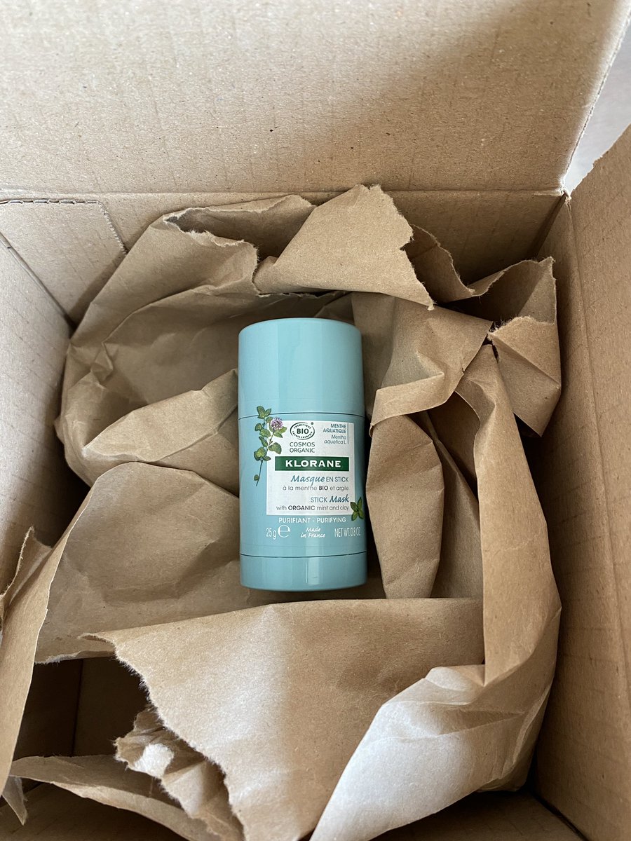 CelineL72's tweet photo. Teste du masque en stick Bio de la marque @klorane_france Il est 100% d origine naturelle
Merci @klorane_france et @sampleo pour cette jolie découverte
#klorane #sampleo #kloranezerodechet #cosmetiquesolideklorane https://t.co/sp16qeL55c