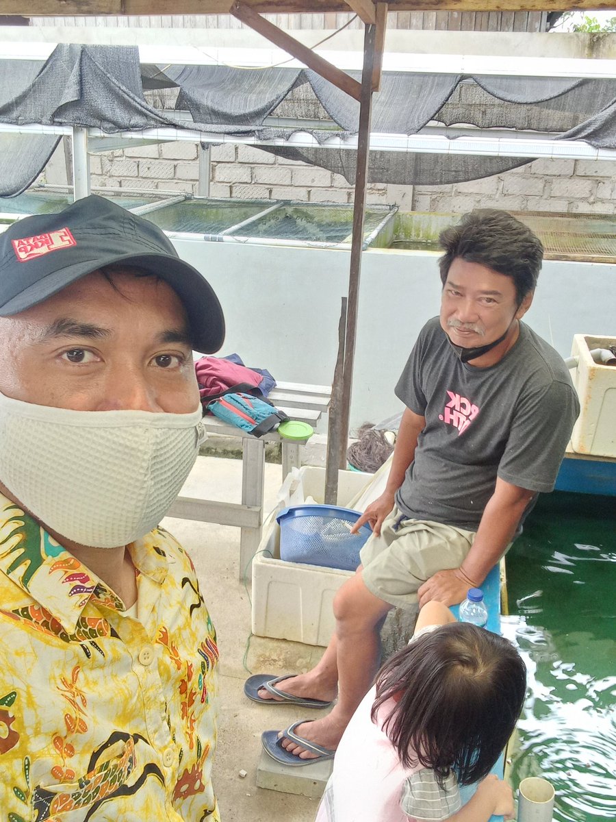 AM_Samarinda36's tweet photo. Selasa (23/11), AM, Luhkan Bantu Samarinda, Lokasi Bpk Farid cs di Gg Angga Kel Rawa Makmur, Anjangsana perorangan pembenihan ikan, tahap konstruksi lokasi pembenihan bertujuan u/ standarisasi CPIB (Akses informasi dan teknologi), #GiatLuhkanSatminkalTegal #Samarinda #Aktifitas https://t.co/pHZyDTEd4m
