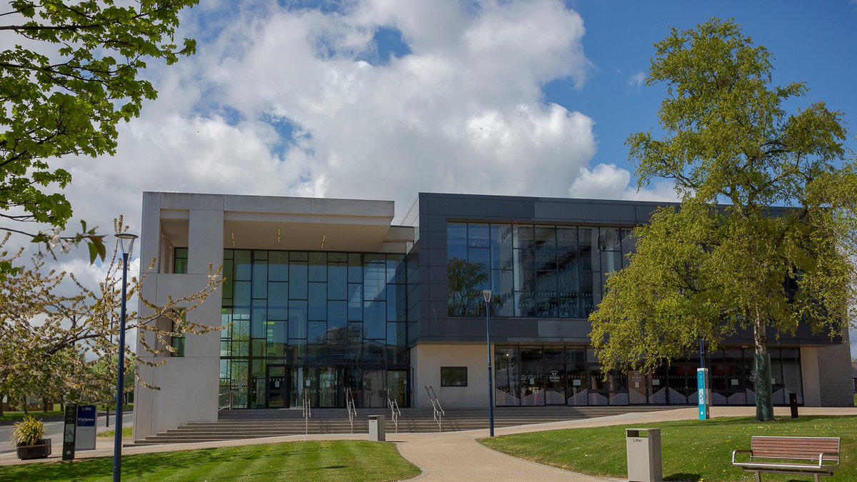 🤩WOW 🤩

There are lot's of brilliant opportunities on our careers website right now!

Click below to:
▪️ view our vacancies (support &amp; academic roles)
▪️ find out more about us 
▪️ see what we can offer you 

jobs.sunderland.ac.uk

#WeAreSun #Careers #HigherEducation