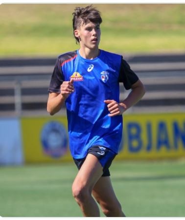 efcppoa's tweet image. 👏Congratulations Sam Darcy, grandson of Essendon dual premiership player David Shaw, on being drafted by Western Bulldogs.  Sam continues Darcy family tradition, Sam’s father Luke and late grandfather, David both played for the Doggies  @efcppoa @essendonfc #DavidShaw #SamDarcy