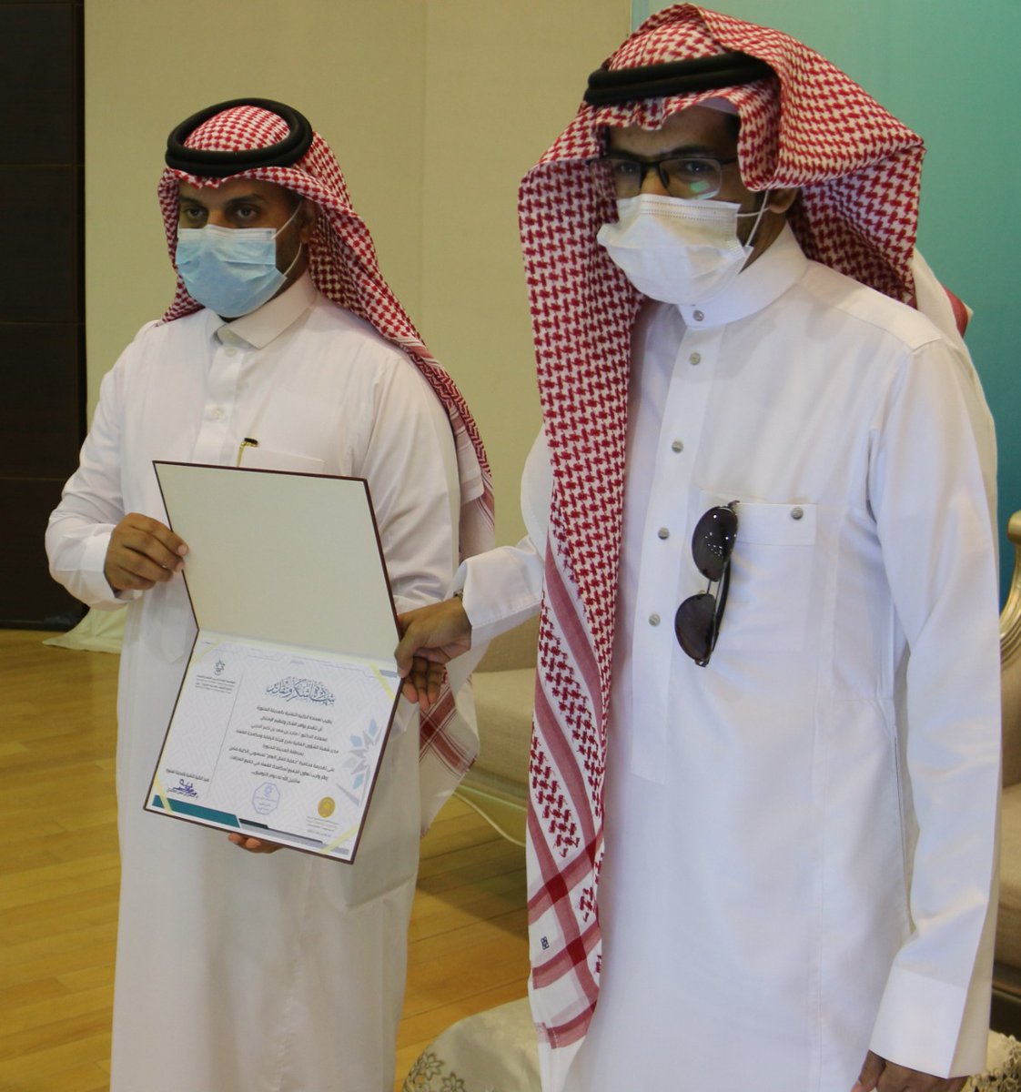 tvtc_g_med's tweet photo. ضمن مشاركة الكلية في التوعية بأهميةمكافحة الفساد نفذت وحدة التوجيه والإرشاد والنشاط الكشفي صباح اليوم محاضرة  "حماية المال العام"قدمها د.ماجد الحربي من منسوبي هيئة الرقابة ومكافحة الفساد بالمدينة المنورة بحضور عميد الكلية ومنسوبيها وجمع من المتدربين
#التدريب_التقني 
#تقني_المدينة https://t.co/Qb9nXEiGtV
