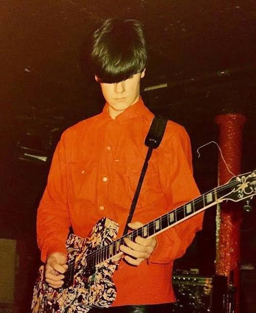 Happy bday John Squire
Born : November 24, 1962 