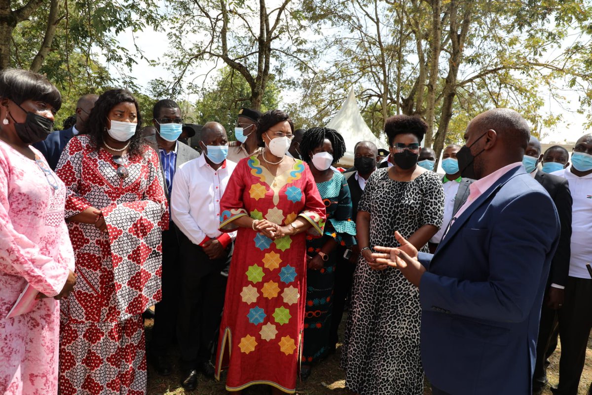 NCIKenya's tweet photo. Today, 24th November 2021; The National Cancer Institute of Kenya had the privilege of participating in the Siaya County Huduma Mashinani held in Ugunja subcounty. The team was led by the National Cancer Institute of Kenya CEO, Dr. Alfred Karagu. https://t.co/5rA9vlUqmH