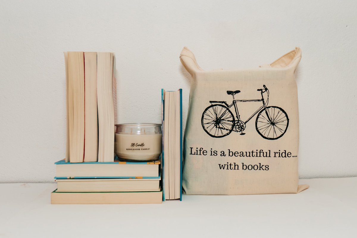 S_Booked's tweet photo. ❕BACK IN STOCK❕⁣
⁣
Be kind to yourself, you deserve a tote bag☺️⁣! https://t.co/lqxs1DvQXx