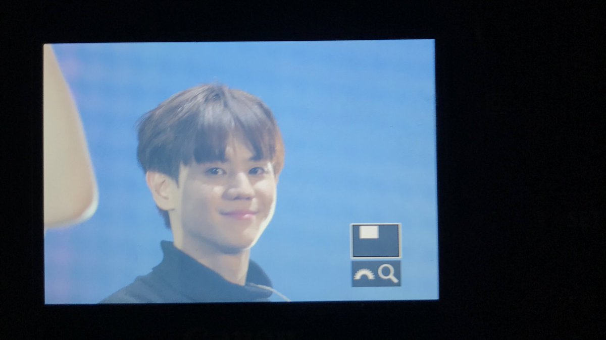 helloimys_94's tweet photo. 3 년 전............................ https://t.co/8EXFboneaE