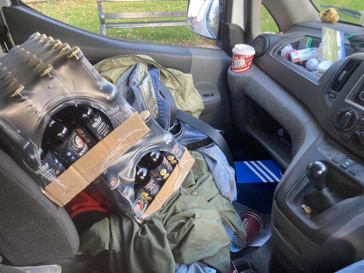 Deeeewwww I’m gunna have to sort the van out soon lads it’s starting look like Del Boys flat