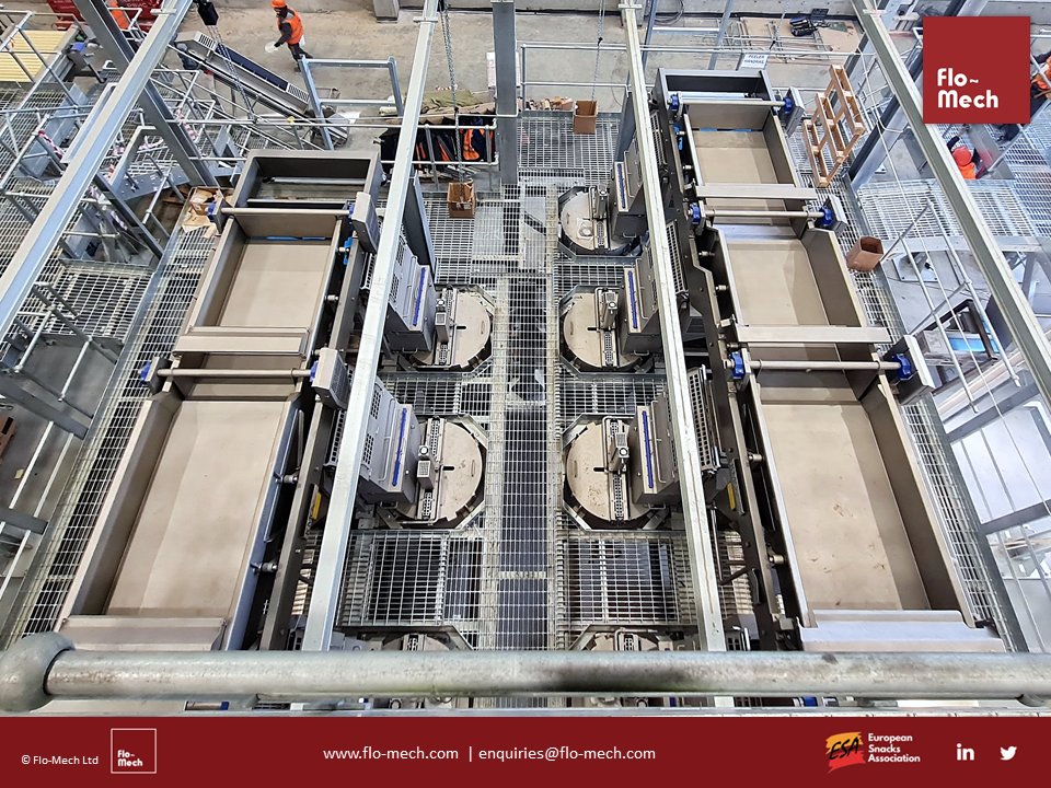 FloMechLtd's tweet photo. Here we have a Flo-Peel Potato Peeling Module running through on-site installation; capable of delivering up to 18 Tonne/hour throughput

Set in 2 banks and fed by handed vibratory conveyors, each pair of Peelers incorporates a weigh hopper for optimum loading + product transfer https://t.co/2erJemO8DT
