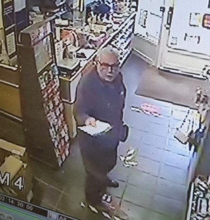 #APPEAL: Do you recognise this man? 

Officers are appealing for information following a racial hate crime which occurred at the Post Office, #Rugeley, earlier this month.

For more information, visit: orlo.uk/3BQsQ