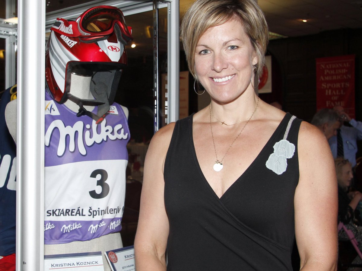 NPASHF's tweet photo. Happy Birthday World Cup Slalom skier Kristina Koznick. Kristina’s  12-yr career resulted in 6 victories and 55 top ten finishes.  She was also  a member of the @USOlympic team in 1998, 2002, 2006. Kristina was  inducted into the #NPASHF in 2015.Learn at https://t.co/32QsYYmmiS https://t.co/u3KwaVgn5p