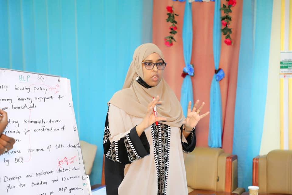 1/1 Today, @MoPIED_Somalia's Durable Solutions Office concluded a 3-day workshop in Baidoa, producing South West State Annual Action Plan for the implementation of the National Durable Solutions Strategy, centered on solutions for displacement affected communities in the State.