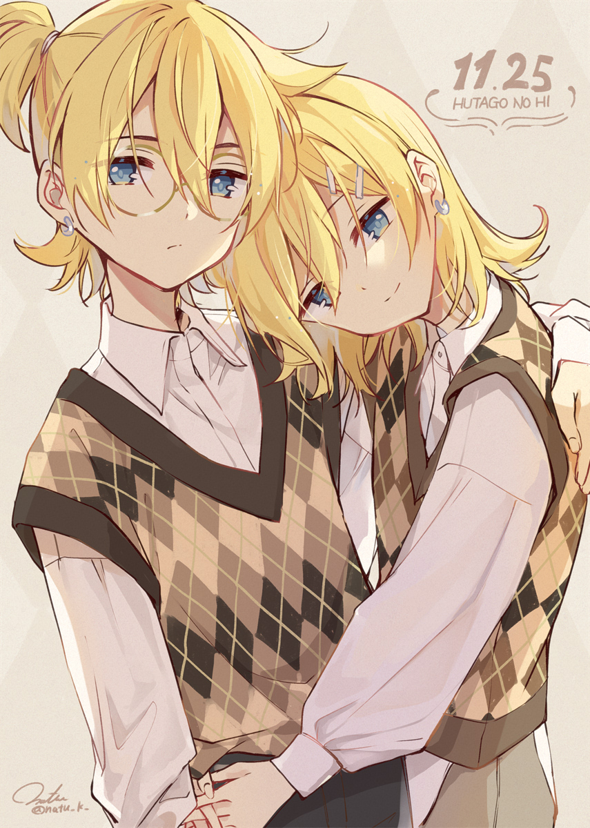 kagamine len ,kagamine rin 1girl short ponytail blonde hair blue eyes shirt 1boy jewelry  illustration images