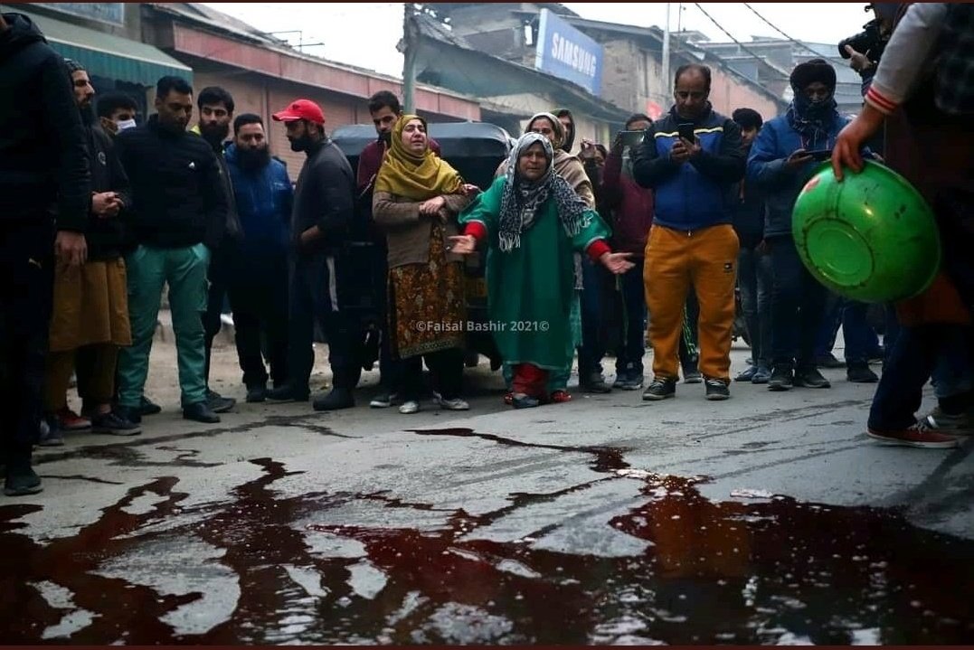 zaragarMadeeha's tweet photo. Beware of the supplication of the oppressed;for indeed there is no barrier between it and Allah.
💔🥺RIP BROTHERS
#Rambag https://t.co/QzraFChbbA