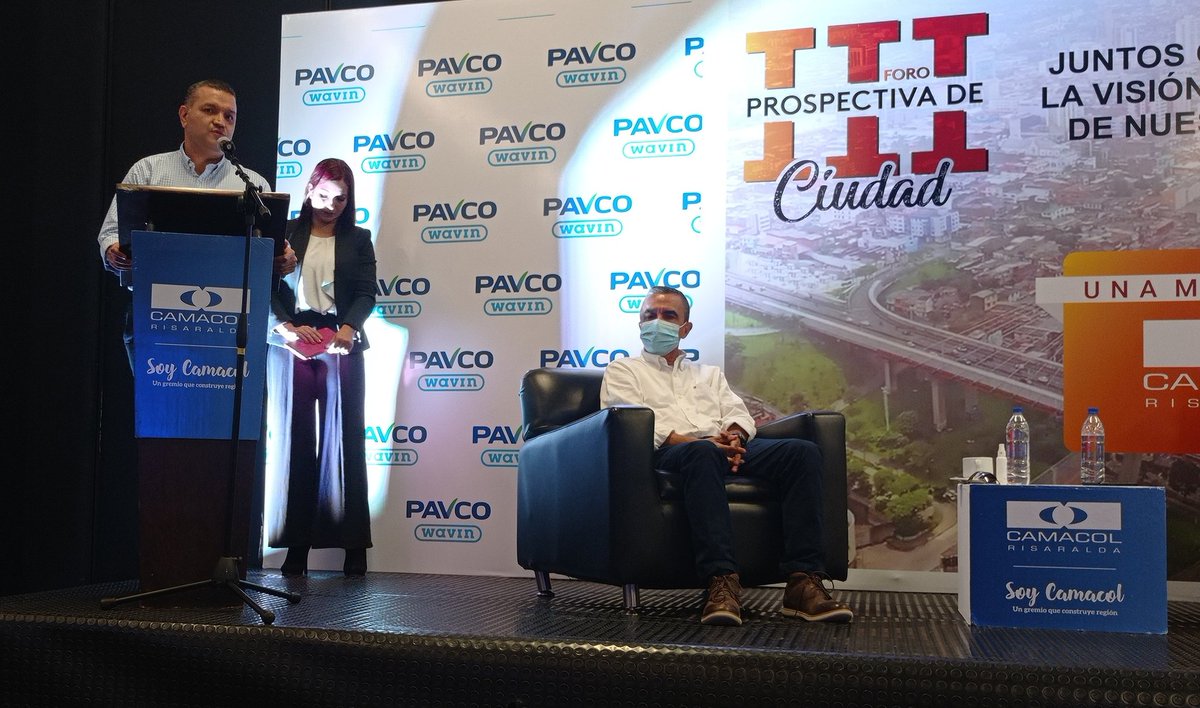 "Invito al Alcalde <a href="/DiegoramosRi/">Diego Ramos</a> a realizar un #POT con similitudes para ambas ciudades, donde más de 80.000 personas viven en #Dosquebradas y trabajan o estudian en #Pereira y viceversa", Alcalde @MayaAlcaldePei <a href="/Alcaldiapereira/">Alcaldía de Pereira</a> 

En el III Foro Prospectiva de Ciudad