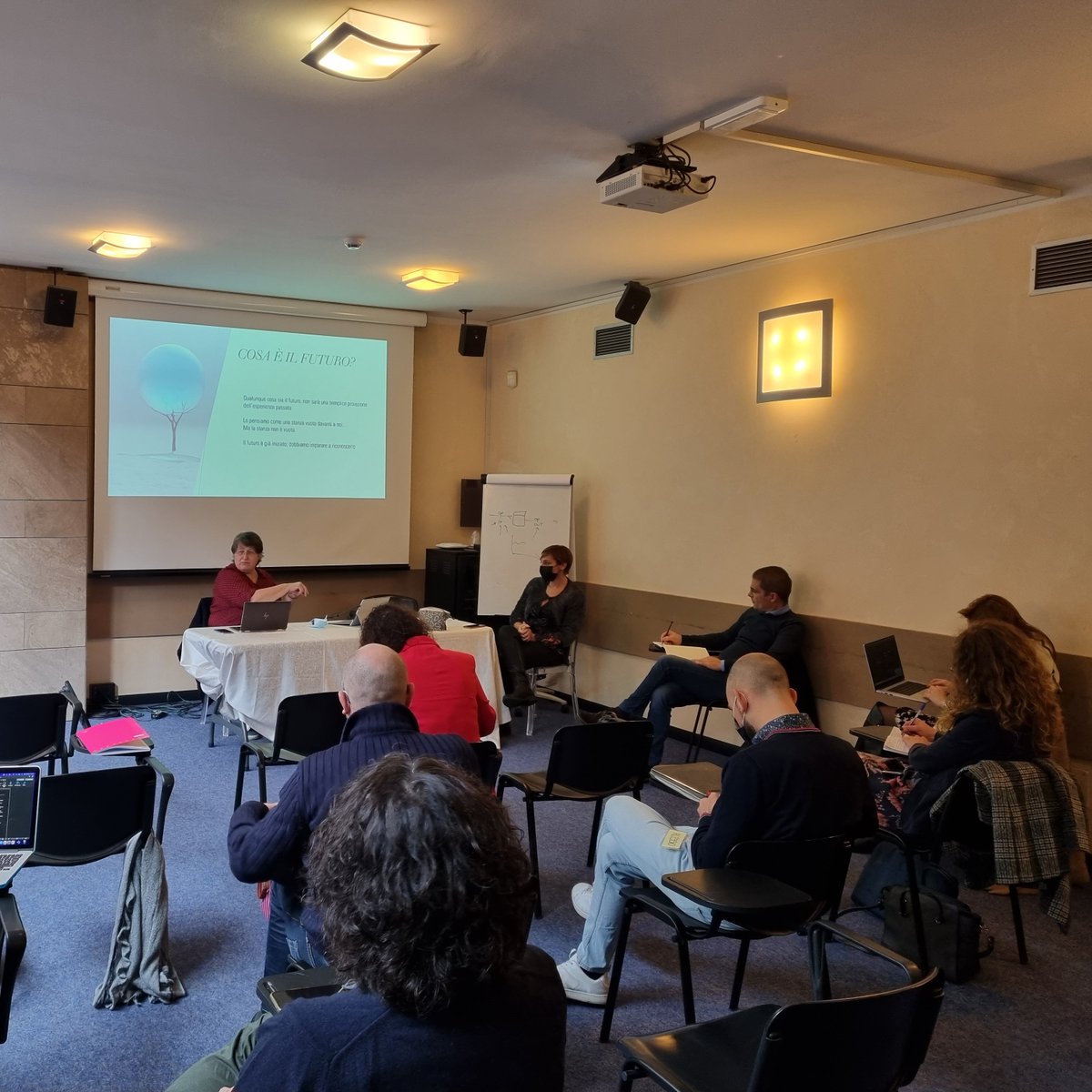 irecooplomb's tweet photo. E' ufficialmente partita la 2°edizione di #Politikḗ la #scuolapolitica di @LombardiaConf e Irecoop Lombardia.
Ringraziamo @FGBassetti che ancora una volta con il suo contributo ci accompagnerà lungo tutto il percorso 🤗 https://t.co/mKaaG8L6OZ