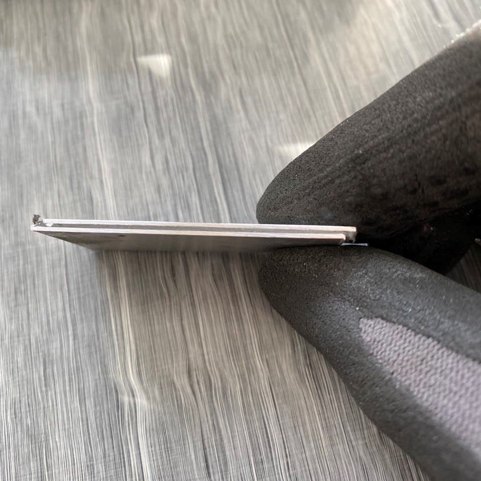 RapidTPC's tweet photo. When #fml means "fiber metal laminate" and it's mind-bendingly AWESOME ✨ #rapidtpc #carbonfiber #composites #thermoplasticcomposites #thermoplastic #sustainability https://t.co/BrT9Zl8x6L
