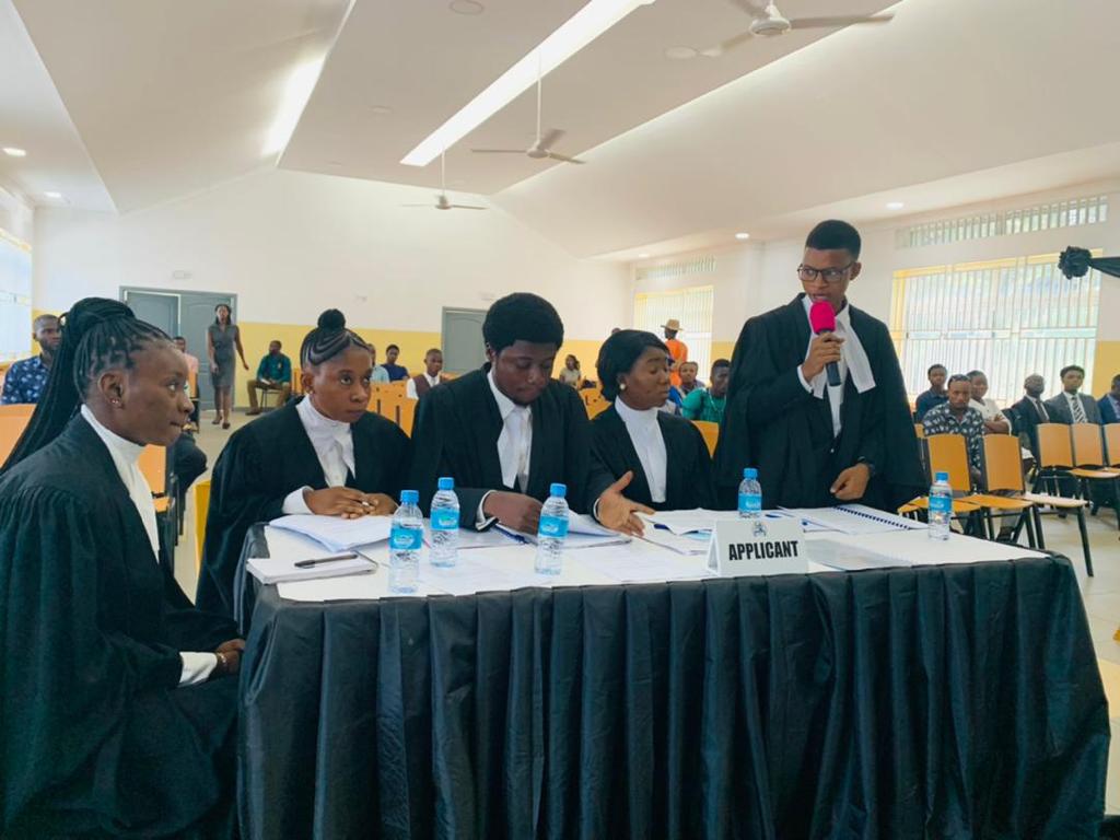The third preliminary round is ongoing. Things are heating up. The participants are judges are engrossed in the arguments. Justices Brima Koroma, Simitie Lavally, Ishmael Mammy and <a href="/SerryWara/">wara serry- kamal</a> presiding. #elmmoot
