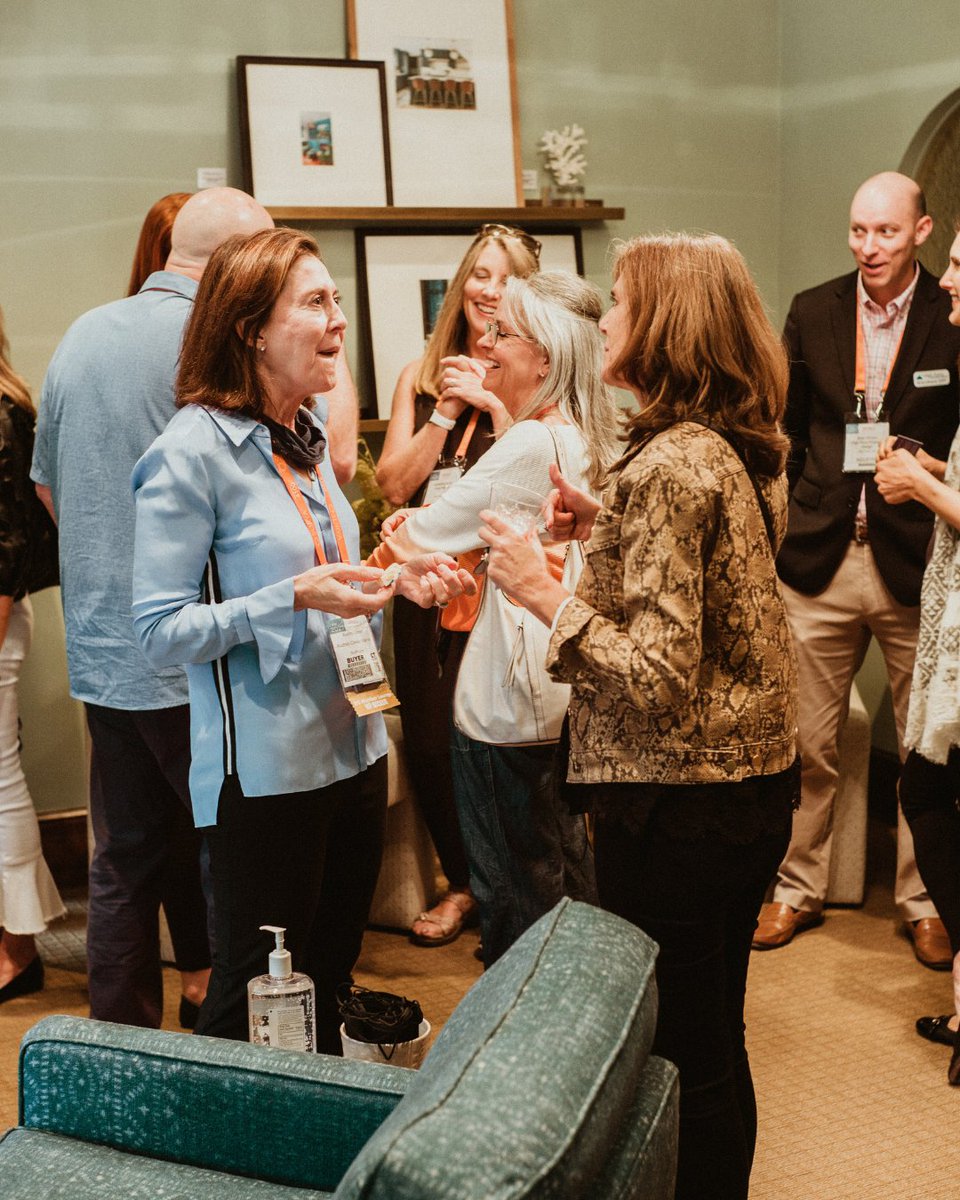 idsnational's tweet photo. We're thankful for our members who invest in themselves and commit to being a part of IDS each year. If you've been waiting for the right time to join IDS, we have a special Black Friday deal we're releasing tomorrow. We have a place for you in IDS! #iloveids #joinids https://t.co/z0Qic0ftRz