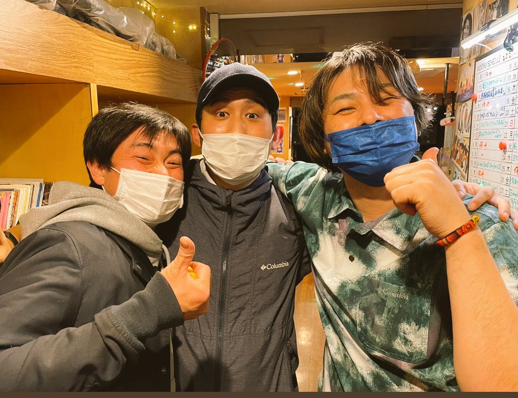 ogre_8823's tweet photo. ご出演、ご来場、数多のシャンパン、数多の投げ銭ありがとうございました❗来月以降きっちり音返しします🙇
#5iVES https://t.co/WOzwFj9AoY