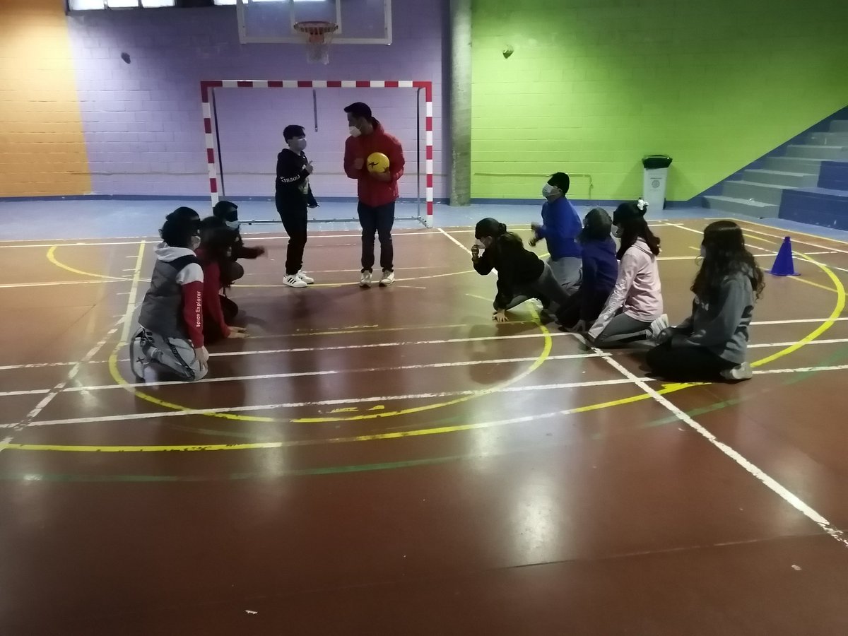 CeipCardenalMen's tweet photo. Muchas gracias a @Aspaym_CyL  por el taker de inclusión que han recibido todos los alumnos de primaria. Gracias especialmente a Víctor https://t.co/vn4EIzDI6c